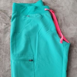 Zamora figs scrub pants